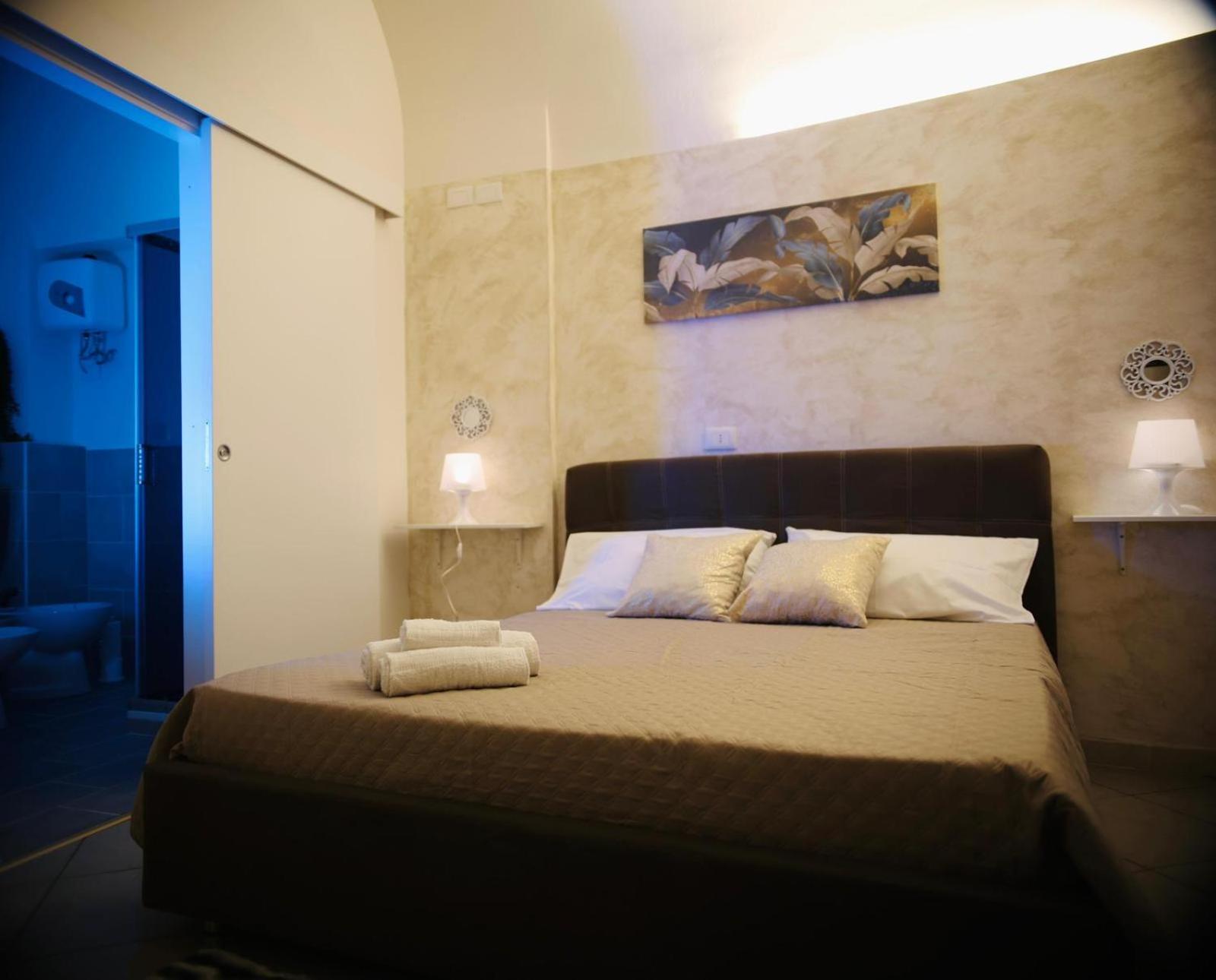 Holiday House Plebiscito Катания Екстериор снимка
