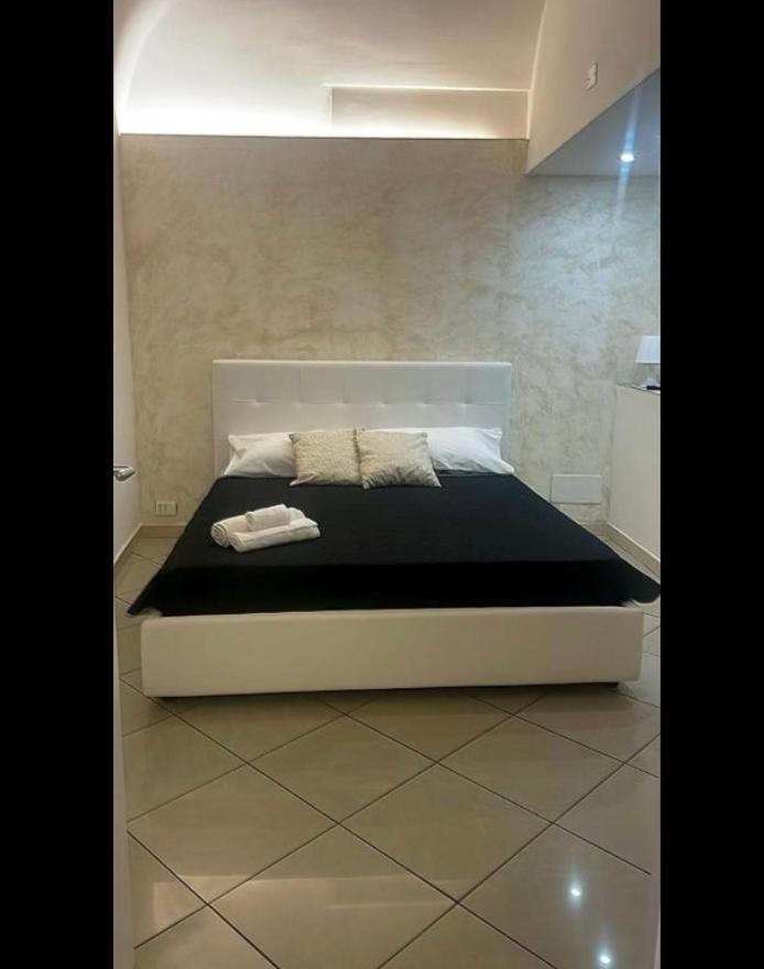 Holiday House Plebiscito Катания Екстериор снимка